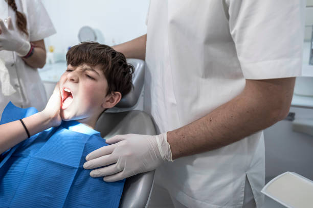 Best Emergency Care for Gum Disease in Dilkon, AZ